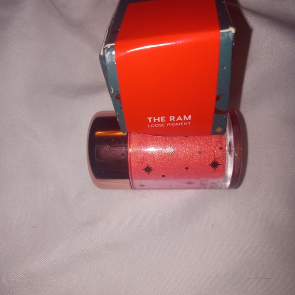 Colourpop Loose Pigment/ Gliterally Obsessed Lot of 6 New & Kathleen lights๐ - Picture 9 of 13